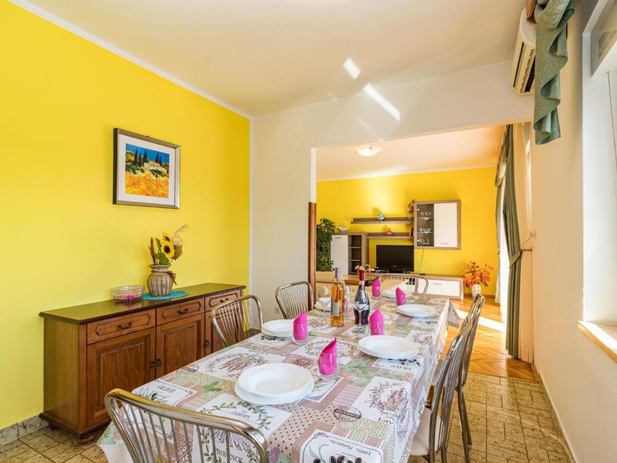 Holiday Home Larisa - Ipc141 By Interhome Pićan Dış mekan fotoğraf